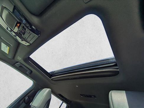 Used 2024 Lexus GX 550 w/ Accessory Package (Z1) image 16