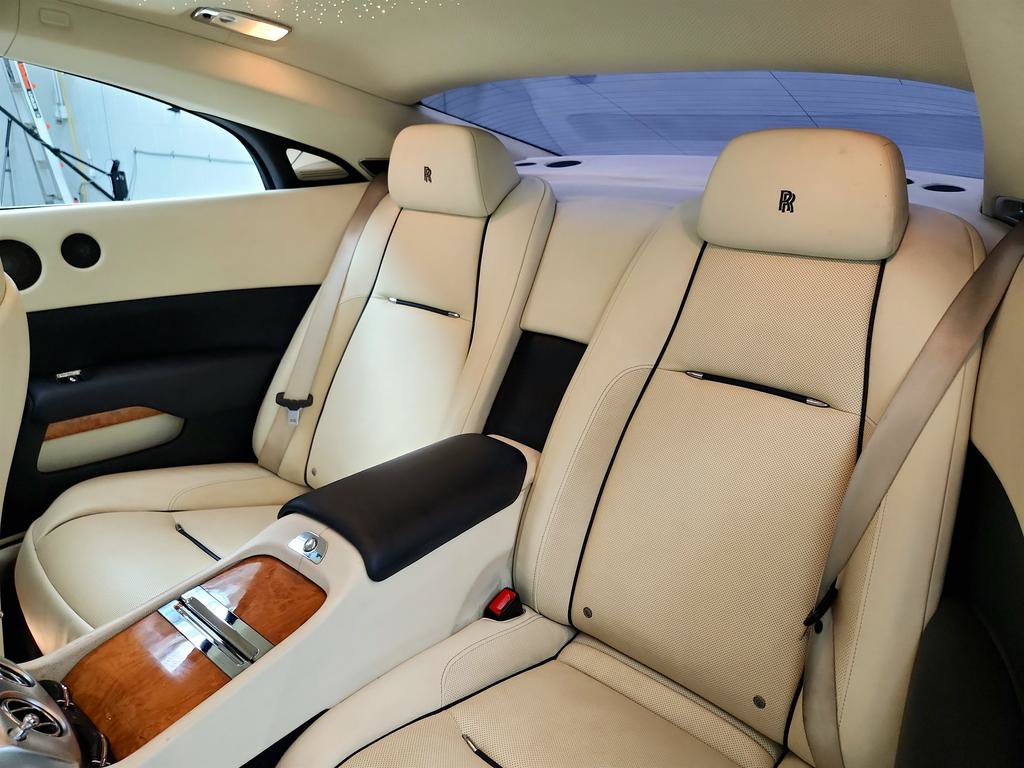 Used 2014 Rolls-Royce Wraith RWD image 24