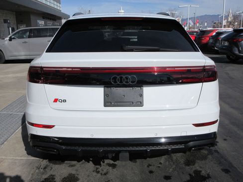 Used 2025 Audi Q8 Premium Plus image 7