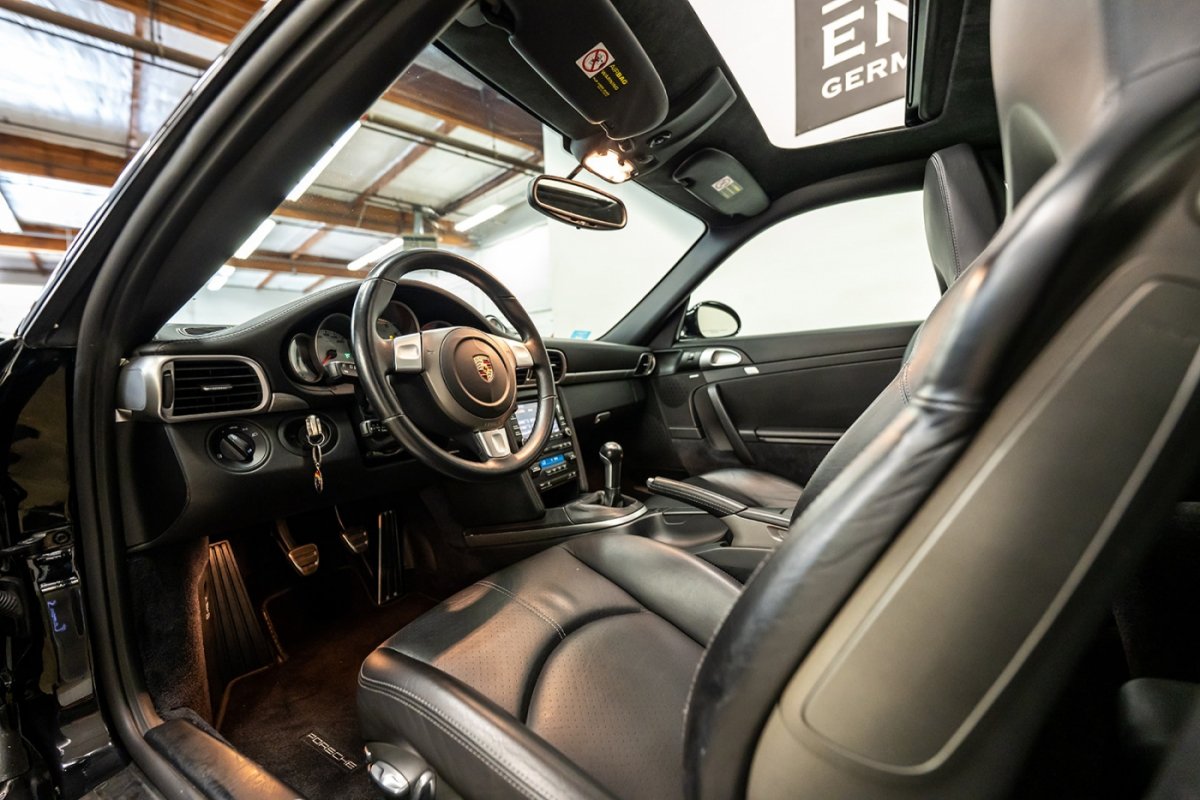 Used 2009 Porsche 911 Carrera S RWD image 35