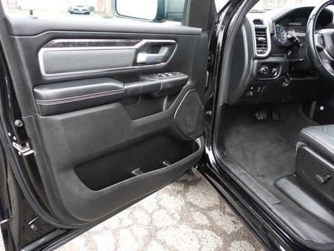 Used 2022 RAM 1500 Big Horn AWD/4WD image 15