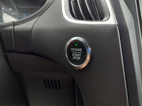 Used 2024 Ford Edge SEL image 21