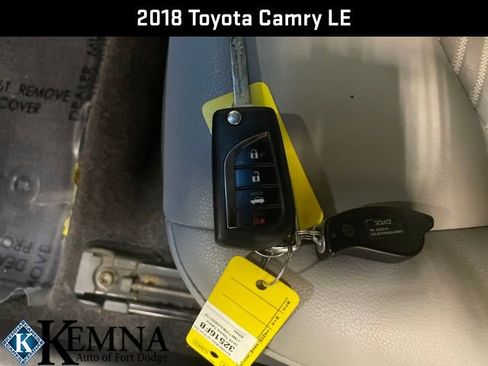 Used 2018 Toyota Camry LE image 28