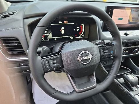 New 2026 Nissan Rogue Platinum AWD/4WD image 21