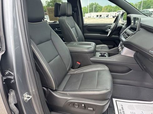 Used 2021 GMC Yukon SLT w/ SLT Luxury Plus Package AWD/4WD image 13