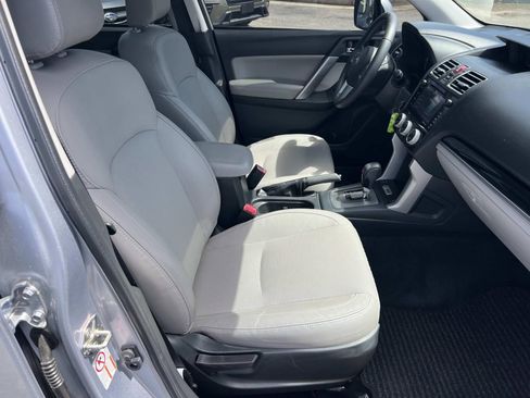 Used 2017 Subaru Forester 2.5i Limited image 13