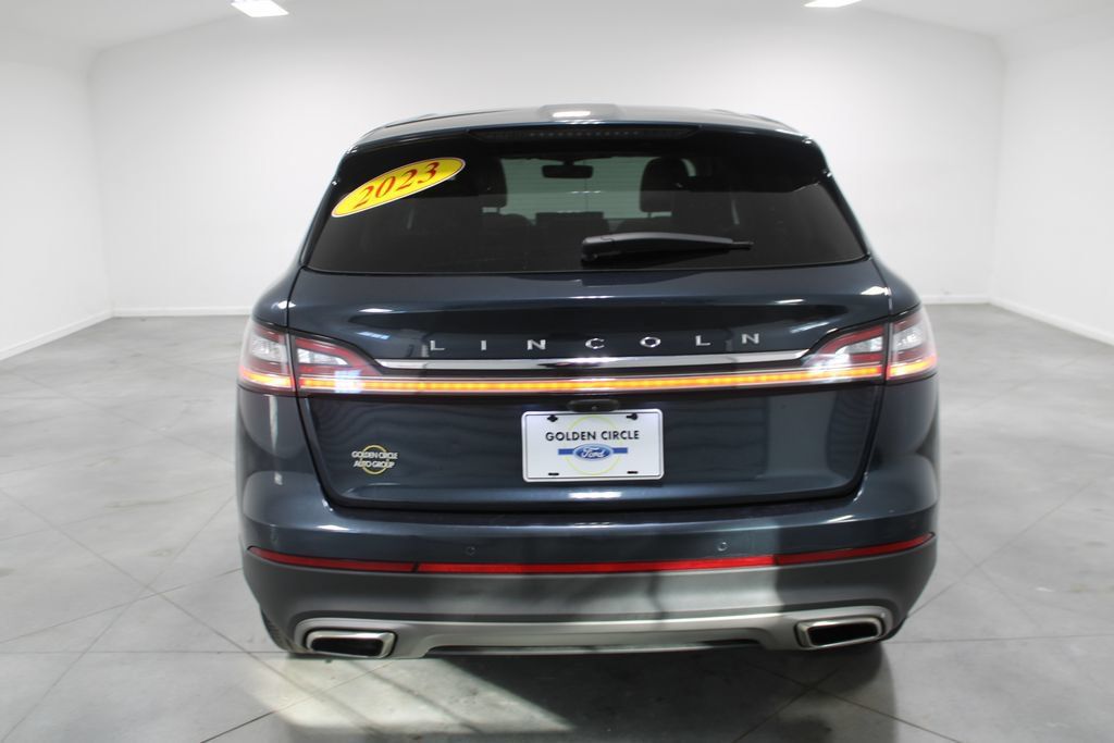 Used 2023 Lincoln Nautilus Reserve AWD/4WD image 8