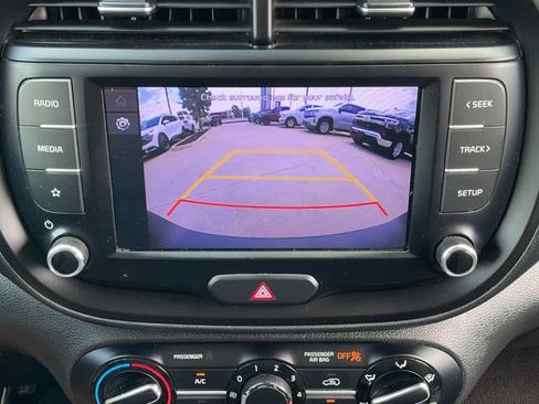 Used 2022 Kia Soul LX w/ Technology Package FWD image 19