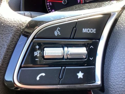 Used 2024 Kia Forte LXS image 10