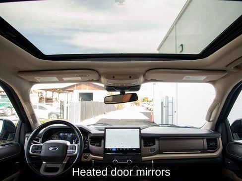 Used 2022 Ford Expedition Max Limited image 19