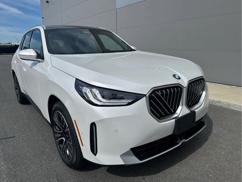 Used 2025 BMW X3 xDrive30 w/ Convenience Package AWD/4WD image 5