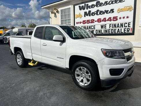 Used 2020 Chevrolet Colorado LT w/ Safety Package image 2