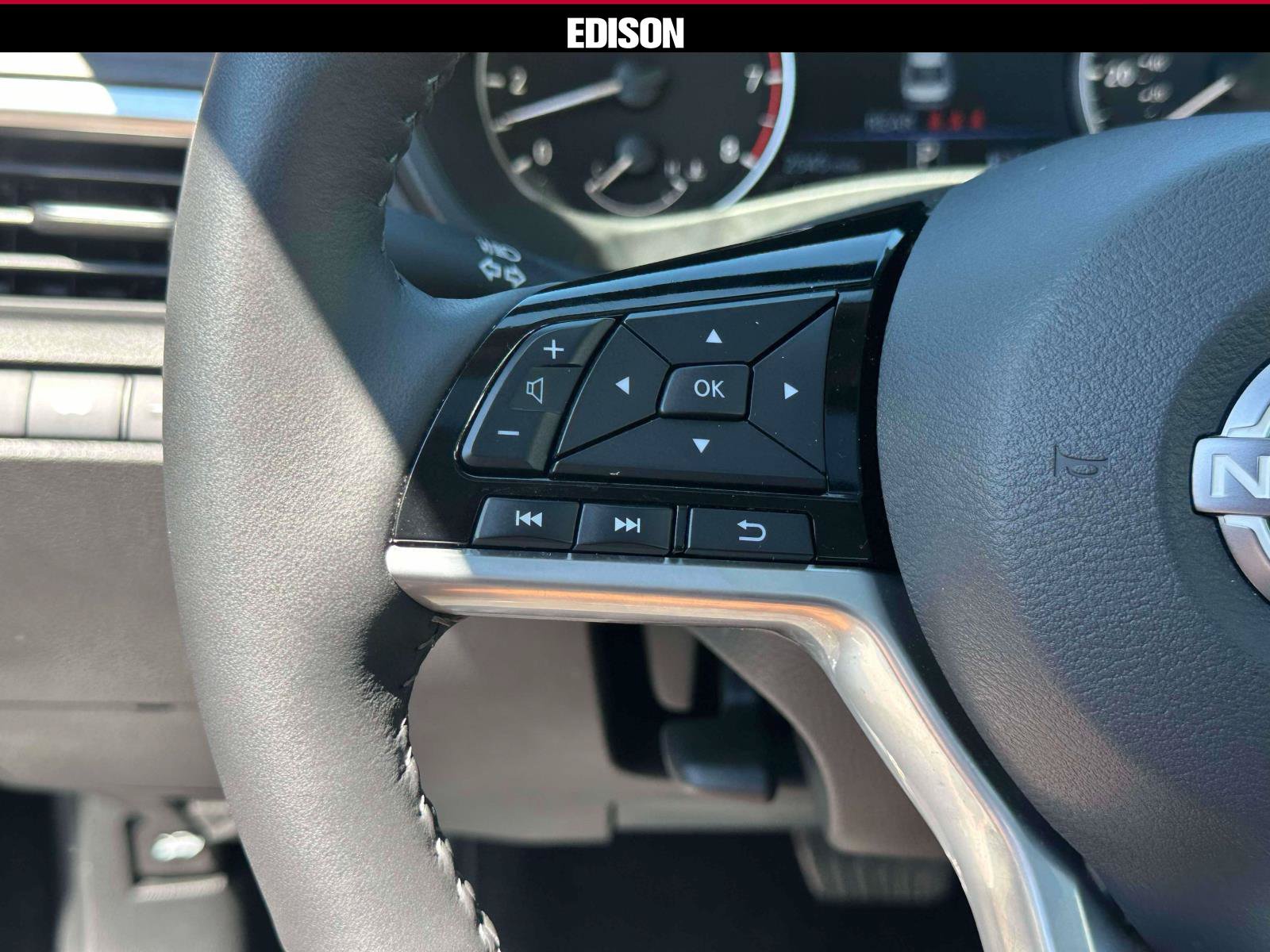 Used 2025 Nissan Altima 2.5 SL AWD/4WD image 21