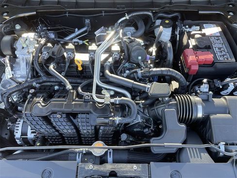 New 2025 Nissan Altima 2.5 SV image 9