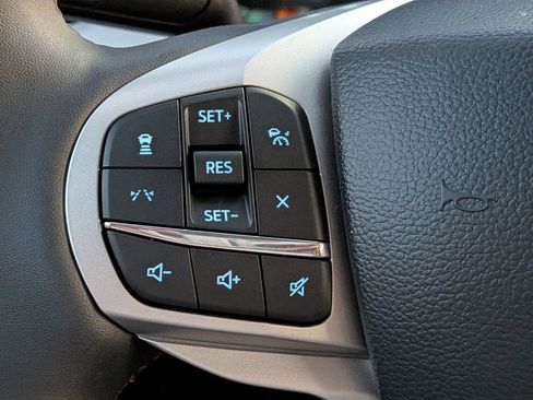 New 2026 Ford Explorer Active w/ Active Comfort Package image 28