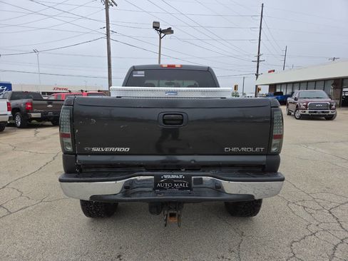 Used 2003 Chevrolet Silverado 2500 LT w/ Skid Plate Package image 5