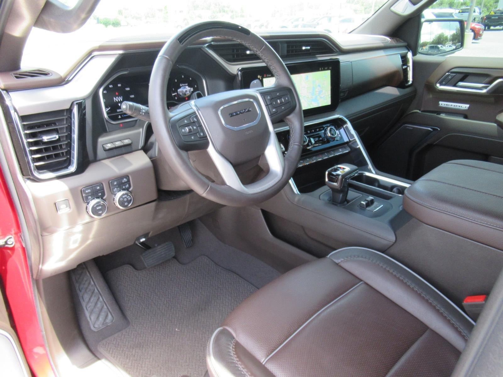 Used 2024 GMC Sierra 1500 Denali AWD/4WD image 15