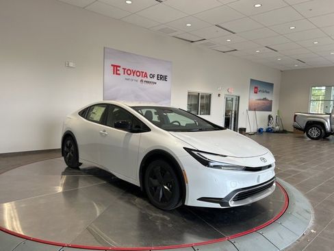 New 2026 Toyota Prius Plug-In Hybrid image 1