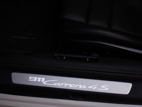 Used 2021 Porsche 911 Carrera 4S image 17