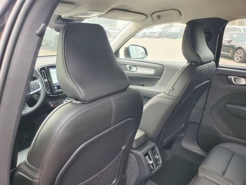 Certified 2026 Volvo XC40 B5 Core w/ Climate Package AWD/4WD image 27