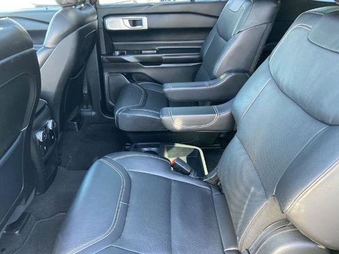 Used 2020 Ford Explorer ST w/ ST Street Pack image 22