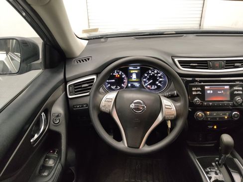 Used 2015 Nissan Rogue S AWD/4WD image 22