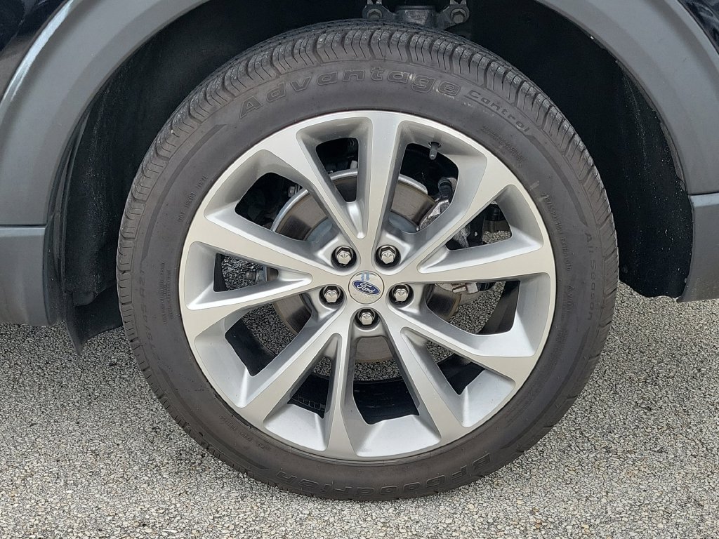 Used 2021 Ford Explorer Platinum AWD/4WD image 11