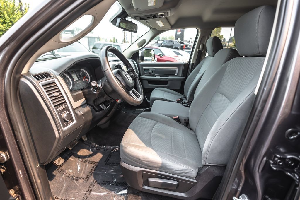 Used 2016 RAM 1500 Classic SLT AWD/4WD image 19