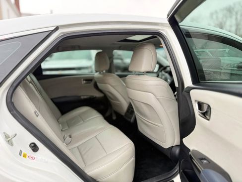 Used 2013 Toyota Avalon XLE Touring image 11