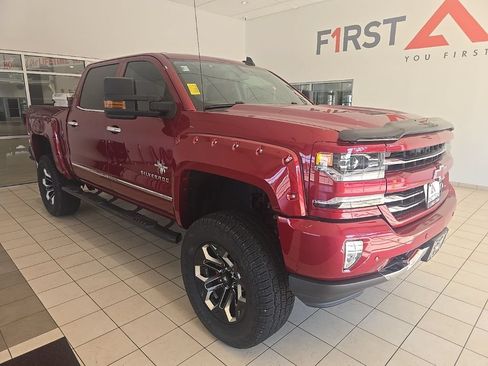 Used 2018 Chevrolet Silverado 1500 LTZ Z71 w/ LTZ Plus Package AWD/4WD image 3