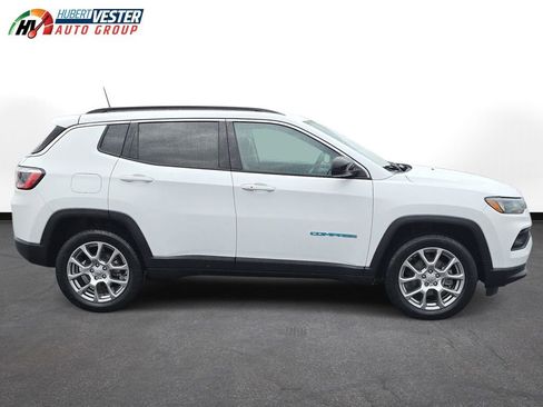 Used 2022 Jeep Compass Latitude image 5