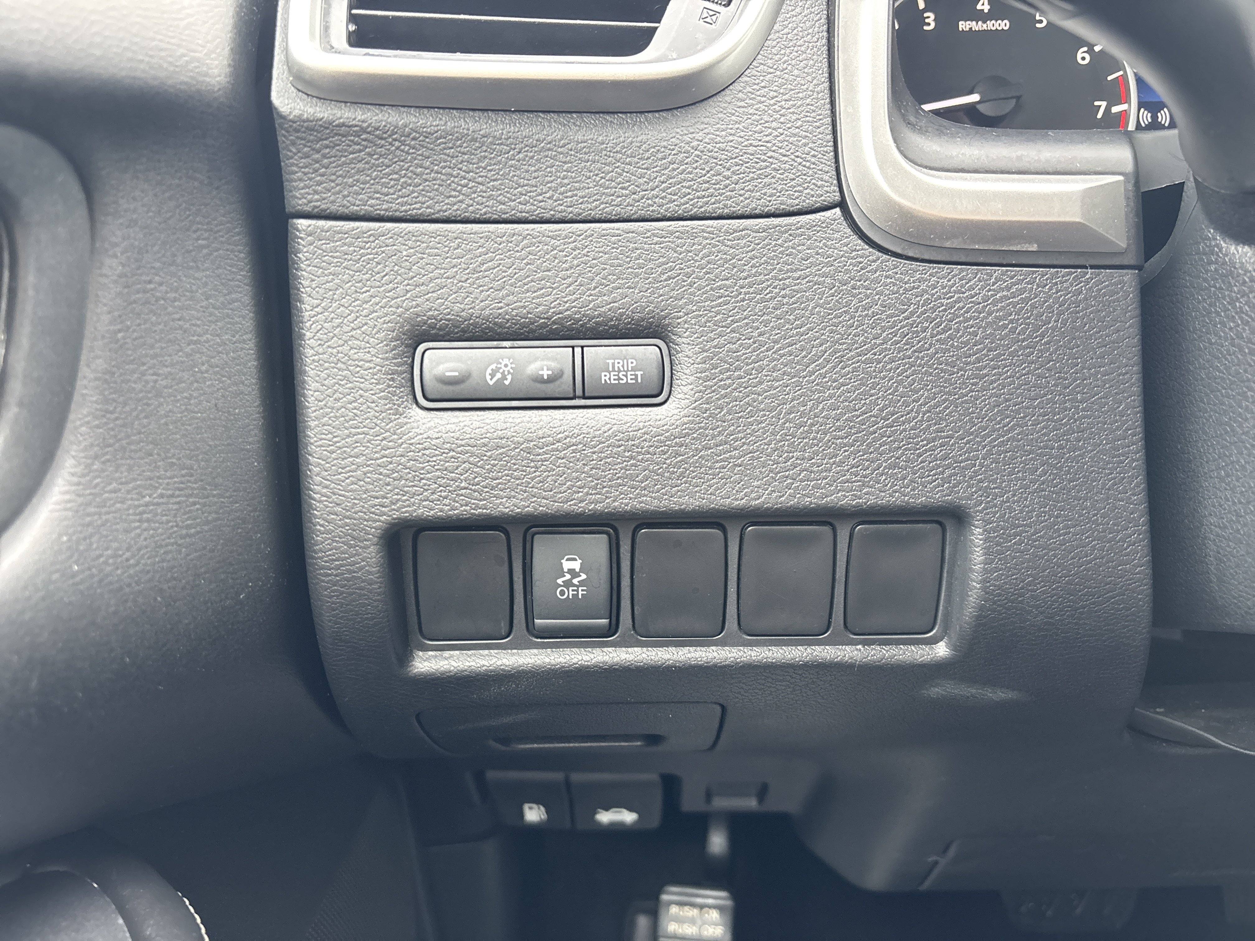 Used 2018 Nissan Murano SV AWD/4WD image 31