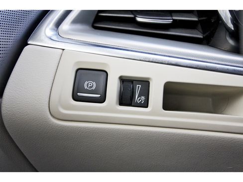 Used 2025 Cadillac XT5 Premium Luxury w/ LPO, Floor Liner Package image 21