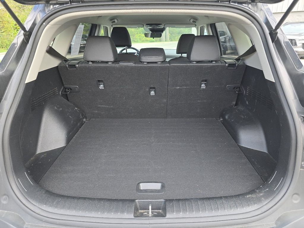 Used 2024 Kia Seltos EX FWD image 17