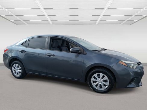 Used 2015 Toyota Corolla L image 6