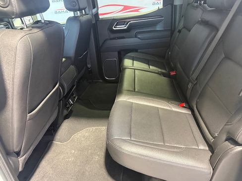 Used 2025 GMC Sierra 1500 SLT image 47