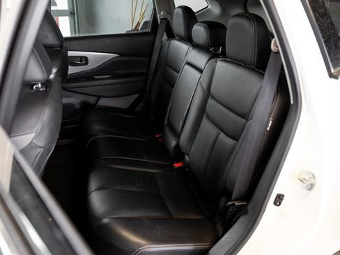 Used 2020 Nissan Murano SL w/ Moonroof Package image 12