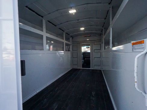 Used 2022 Chevrolet Express 3500 w/ Power Convenience Package image 9