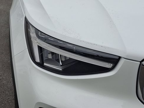 New 2025 Volvo XC40 B5 Plus w/ Protection Package Premier image 8