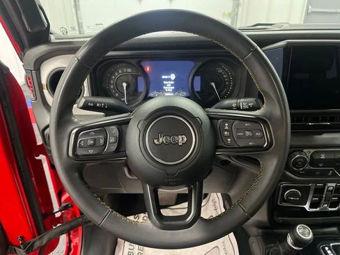 Used 2024 Jeep Wrangler Unlimited AWD/4WD image 22