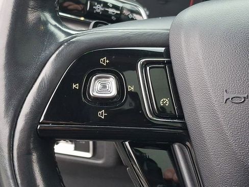 Used 2020 Lincoln Corsair AWD w/ Premium Package image 22