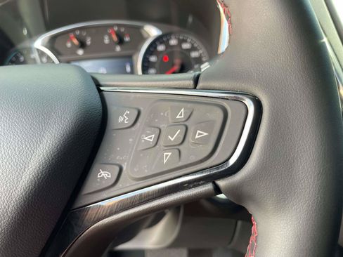 Used 2023 Chevrolet Equinox RS AWD/4WD image 8
