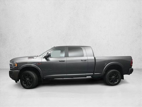 Used 2022 RAM 2500 Laramie w/ Night Edition AWD/4WD image 7