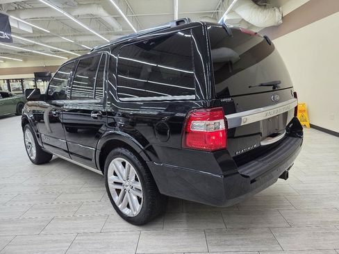 Used 2017 Ford Expedition Platinum RWD image 8