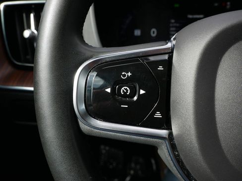 Used 2023 Volvo XC60 B5 Plus w/ Protection Package Premier AWD/4WD image 26