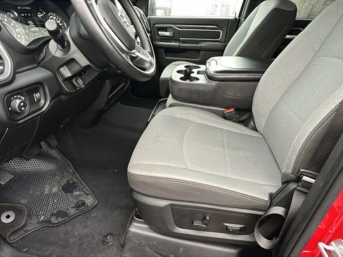 Used 2024 RAM 2500 Big Horn w/ Bed Utility Group image 16