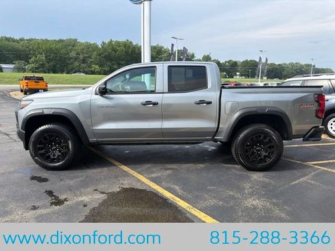 Used 2024 Chevrolet Colorado Trail Boss w/ Advanced Trailering Package AWD/4WD image 5