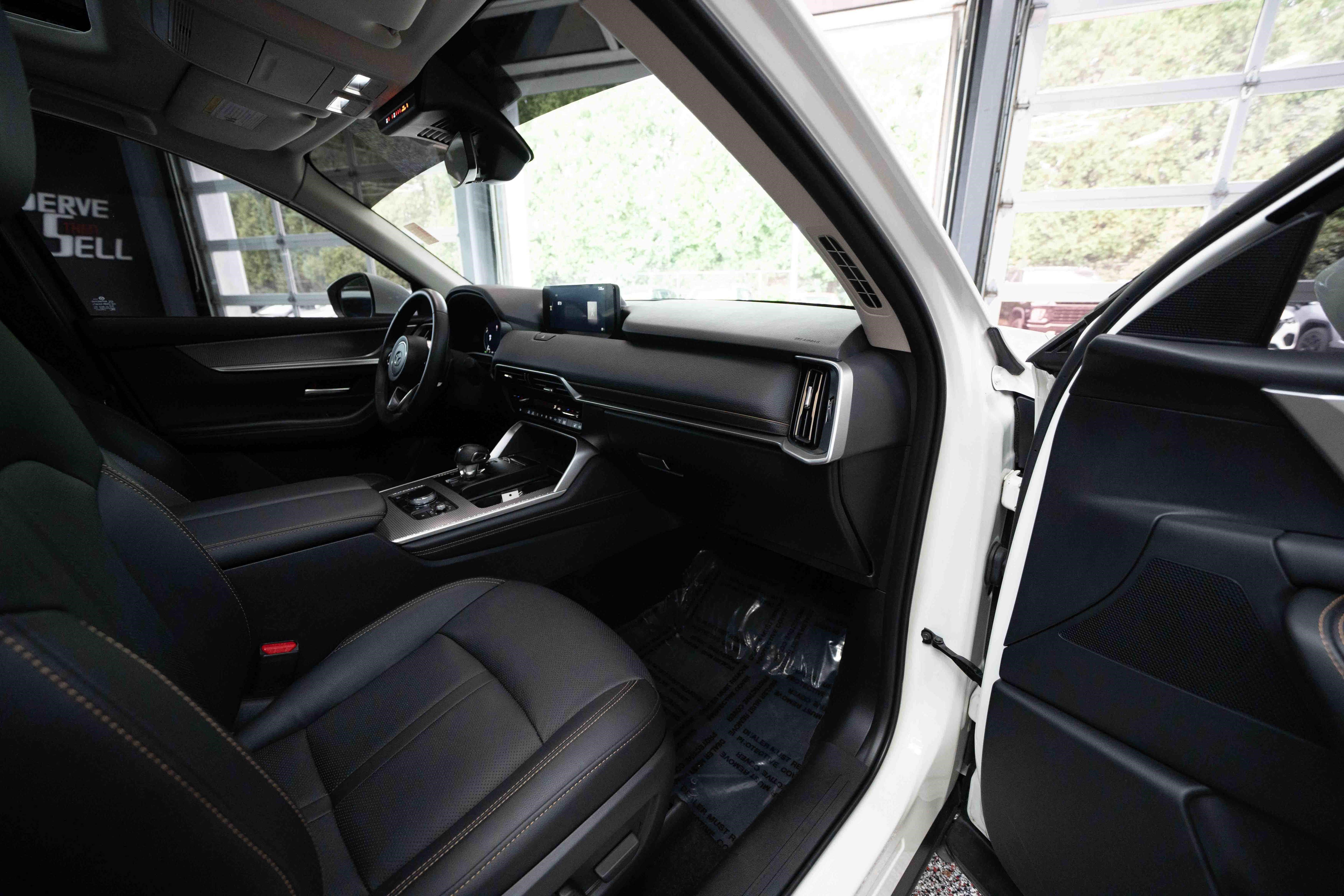Used 2024 MAZDA CX-90 Plug-In Hybrid w/ Preferred AWD/4WD image 26