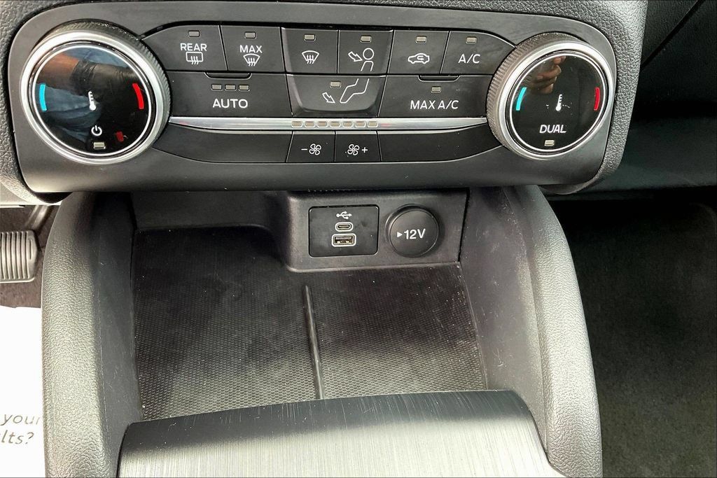 Used 2025 Ford Escape ST-Line AWD/4WD image 19