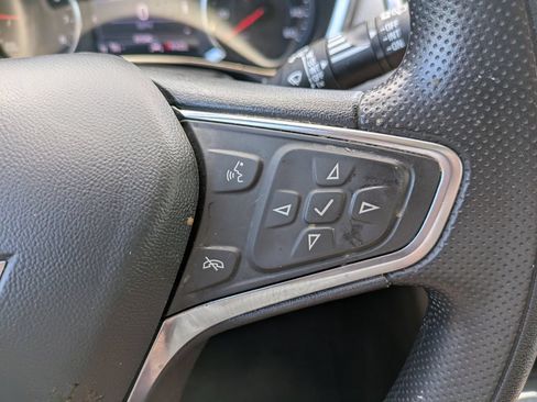 Used 2024 Chevrolet Equinox LS w/ LS Convenience Package FWD image 25